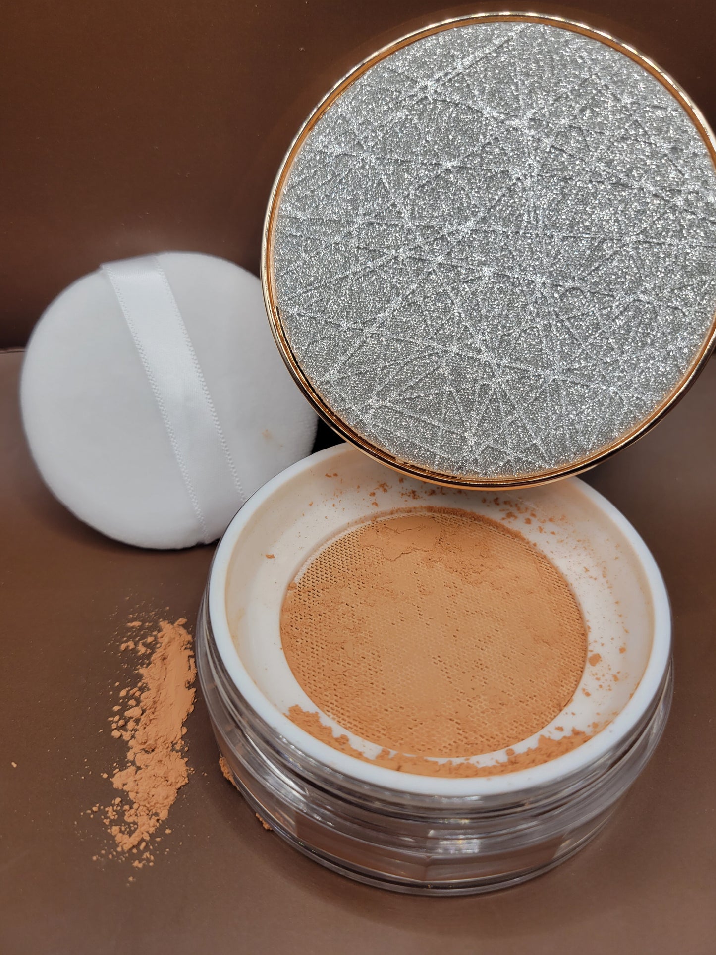 Bee blurred setting powder