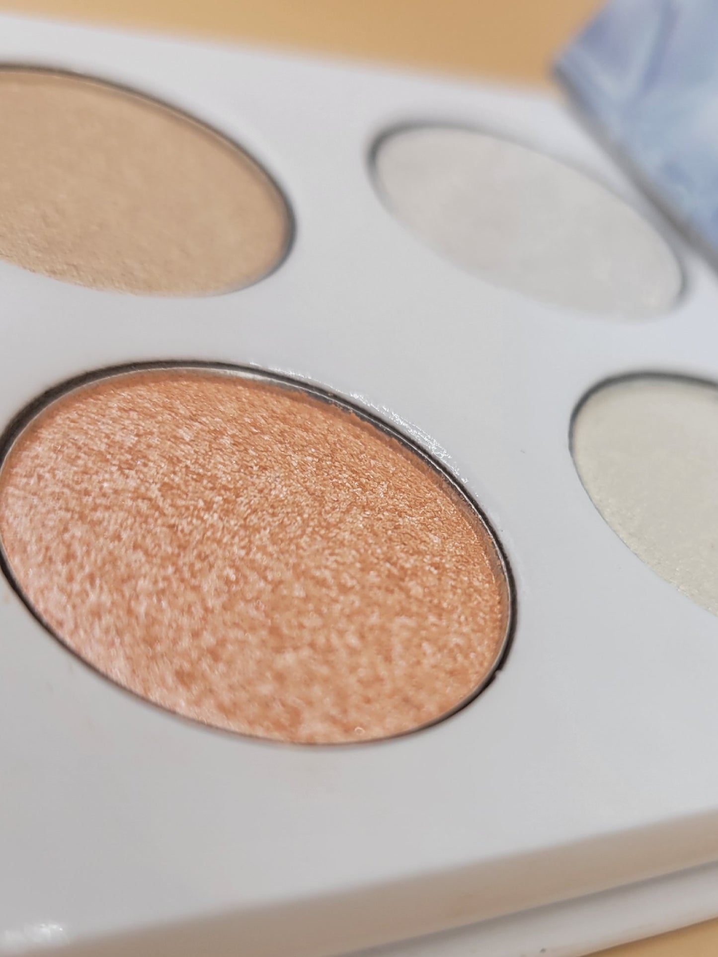 Shine Mini Hilight palette