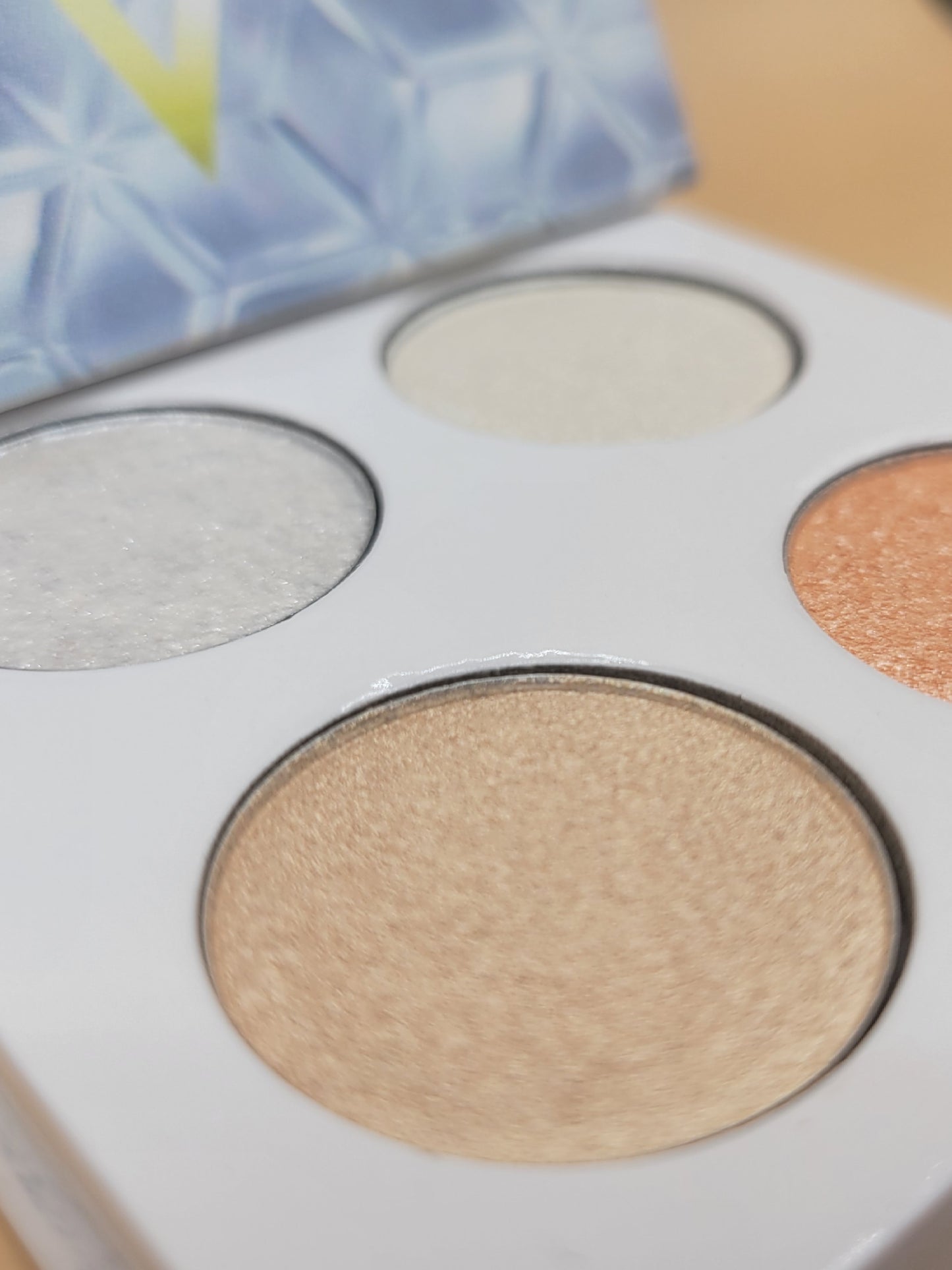 Shine Mini Hilight palette